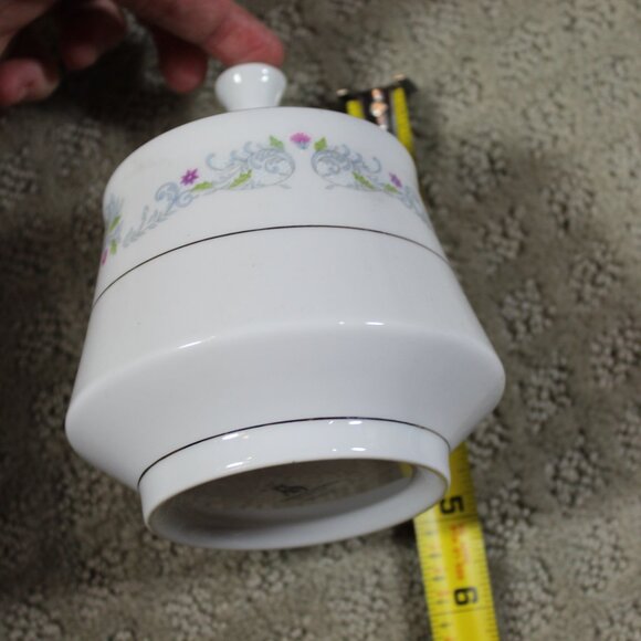 Crown Ming Fine China Jian Shiang 1112 Windsor Pattern Lidded Sugar Dish - Picture 5 of 5